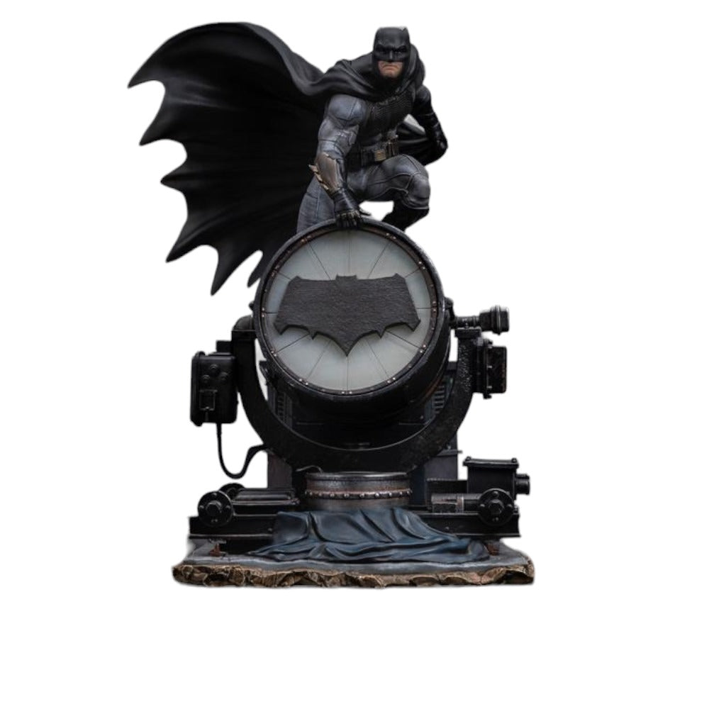 Zack Snyder's Justice League Batman on Bat-Signal Deluxe Art Scale Limited Edition 1/10