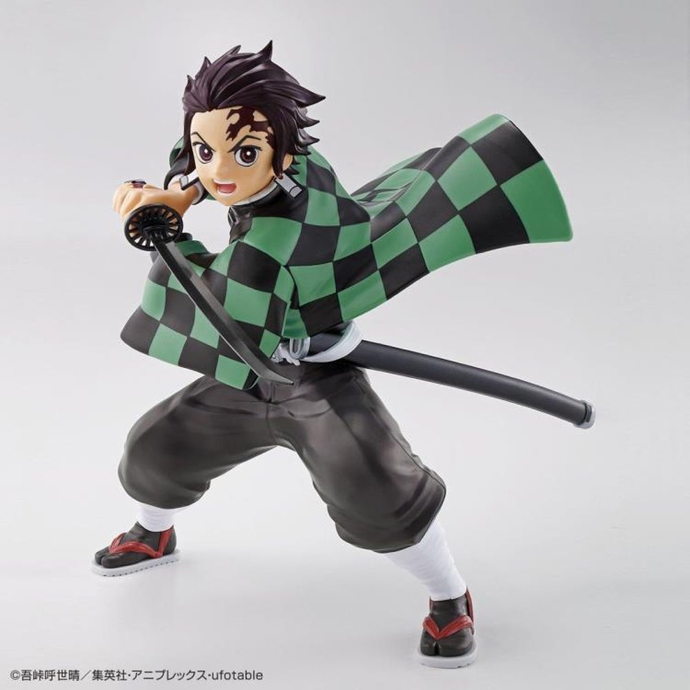Demon Slayer: Kimetsu no Yaiba Tanjiro Kamado Model Kit