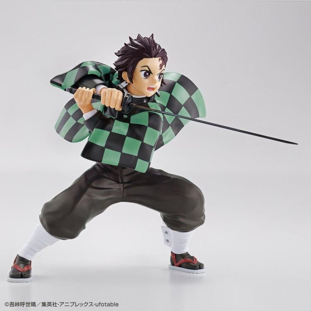 Demon Slayer: Kimetsu no Yaiba Tanjiro Kamado Model Kit