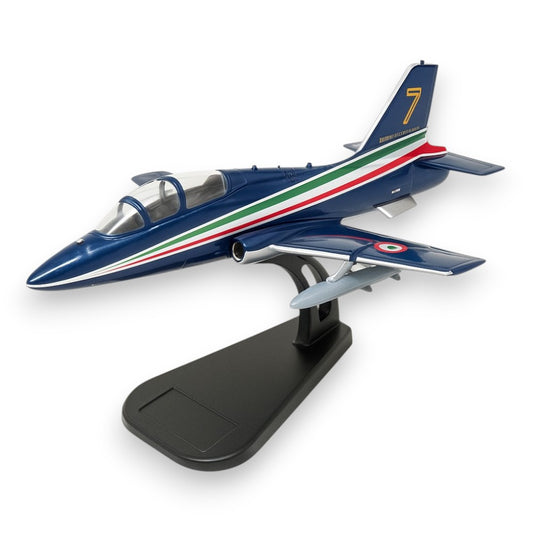 Aermacchi MB-339 1/100