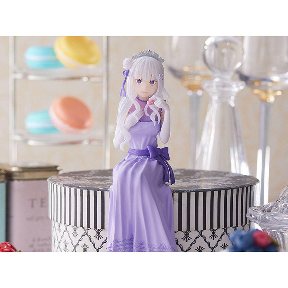 Re:Zero Starting Life in Another World Emilia Dressed Up Party Ver. Premium Perching
