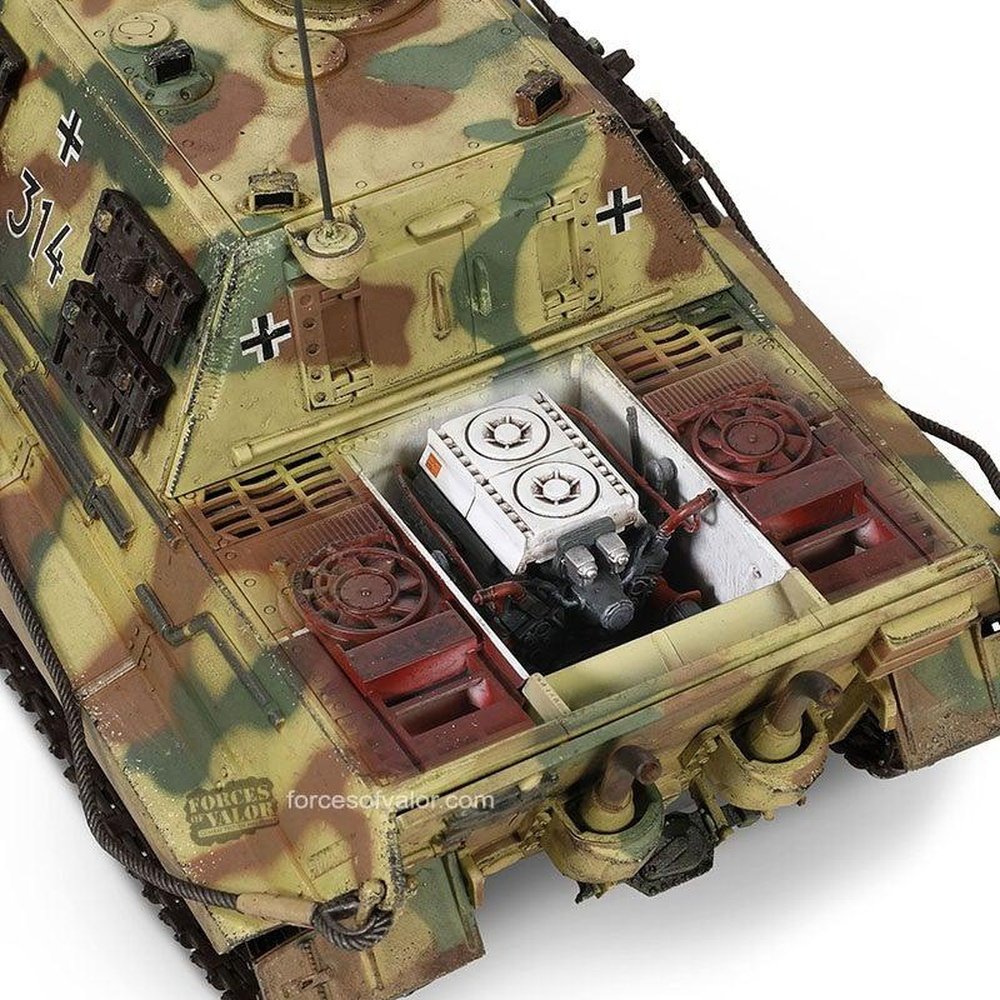 German Heavy Tank Destroyer Sd.Kfz. 186, 'Jagdtiger' 1/32 toysmaster