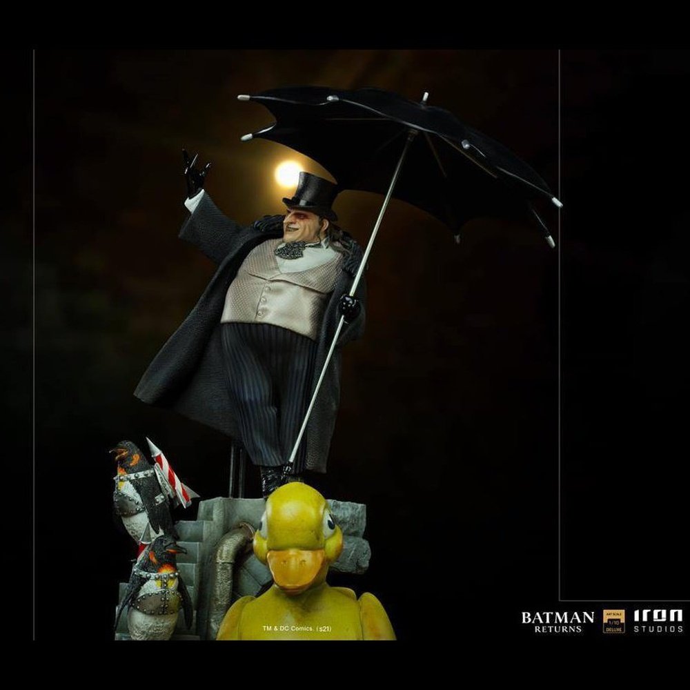 Batman Returns Penguin Deluxe Art Scale Limited Edition 1/10