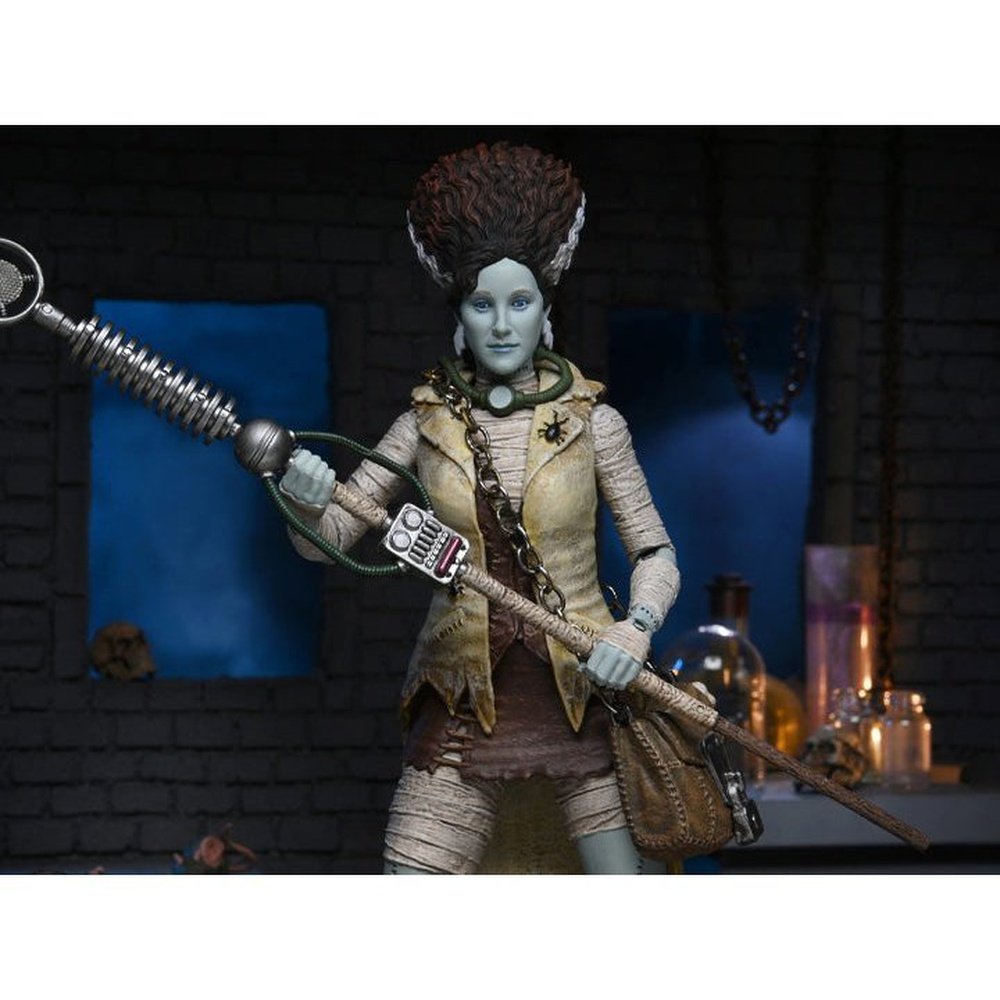 *PRE-VENTA* TMNT Universal Monsters April O'Neil as The Bride Of Frankenstein toysmaster