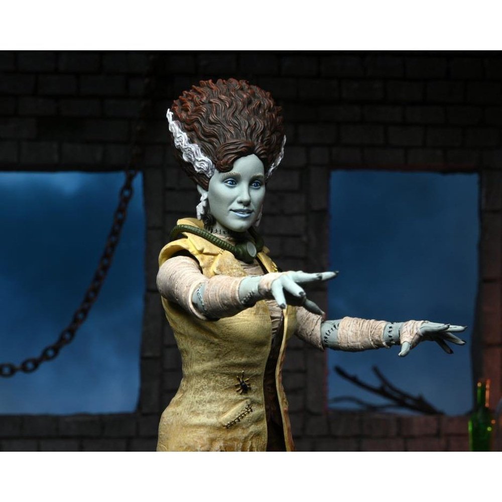 *PRE-VENTA* TMNT Universal Monsters April O'Neil as The Bride Of Frankenstein toysmaster