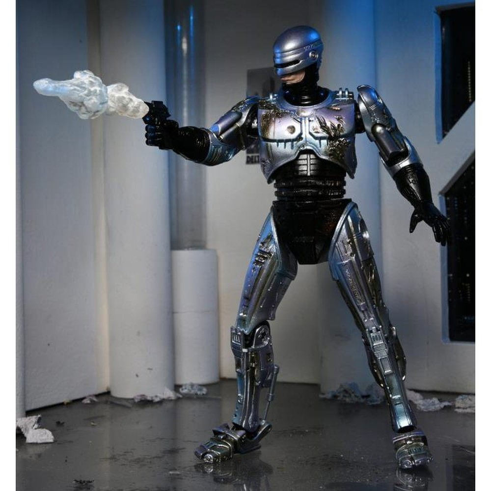 Ultimate Battle Damaged RoboCop con Silla