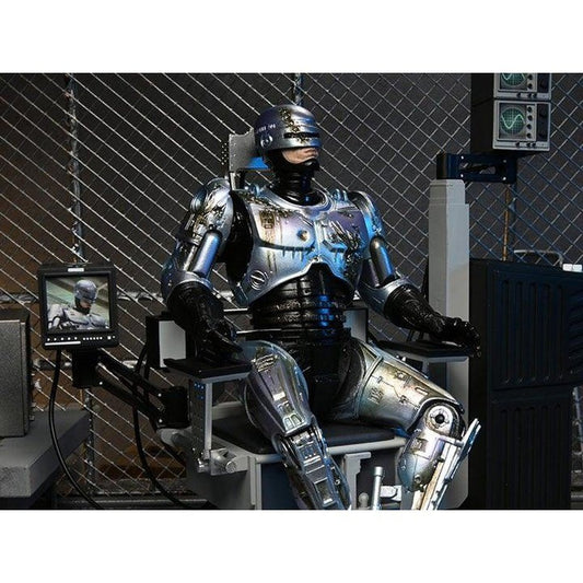 Ultimate Battle Damaged RoboCop con Silla