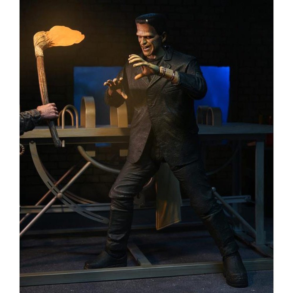 Universal Monsters Frankenstein Accessory Pack
