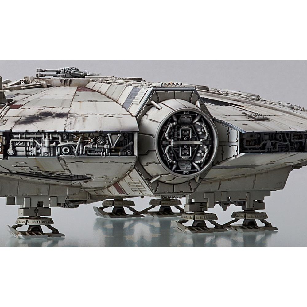 Star Wars: The Rise of Skywalker - Millennium Falcon Model Kit 1/144