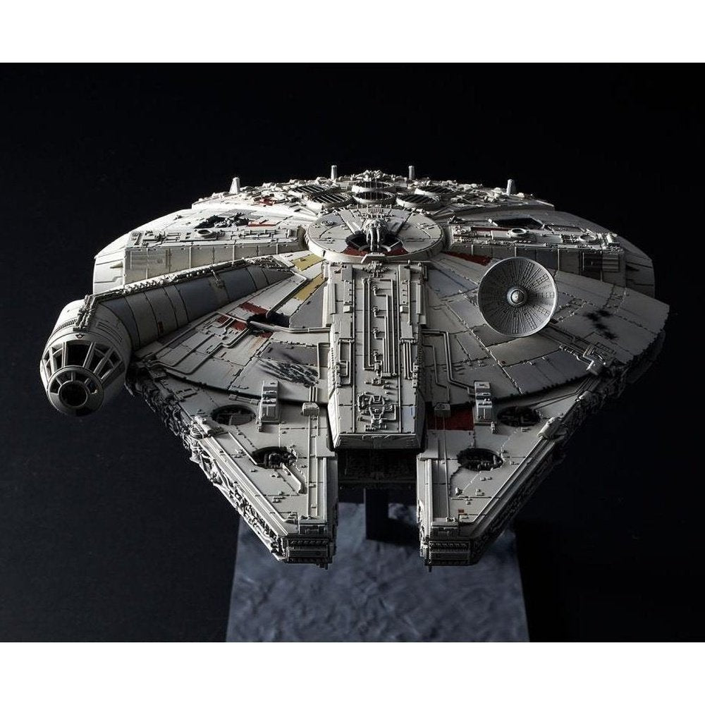 Star Wars: The Rise of Skywalker - Millennium Falcon Model Kit 1/144