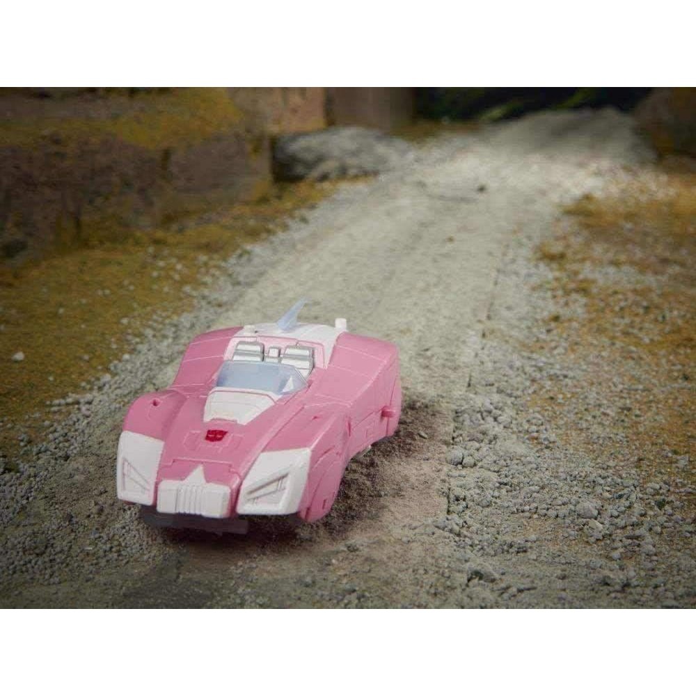 Transformers War for Cybertron: Earthrise Deluxe Arcee