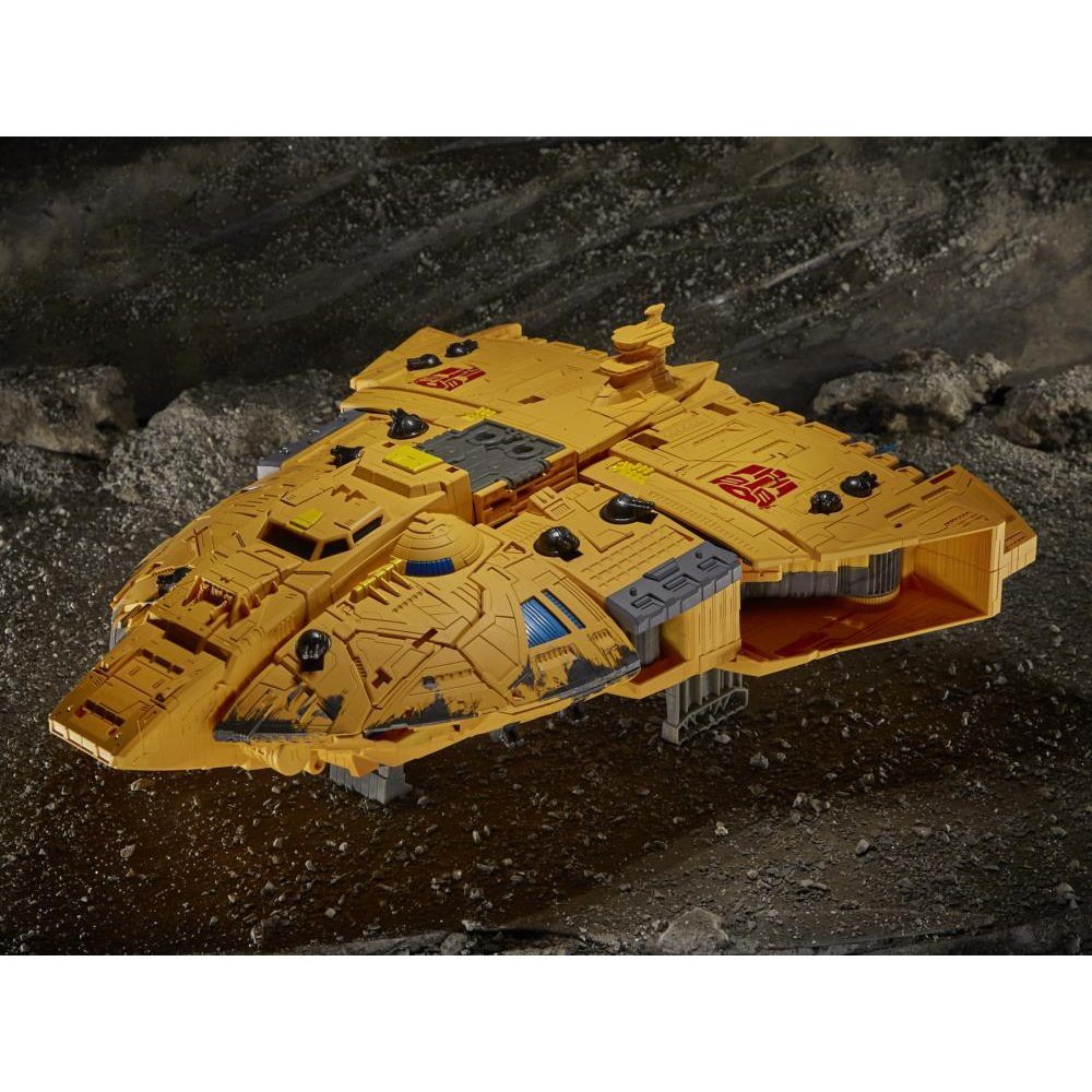 Transformers War for Cybertron: Kingdom Titan WFC-K30 Autobot Ark