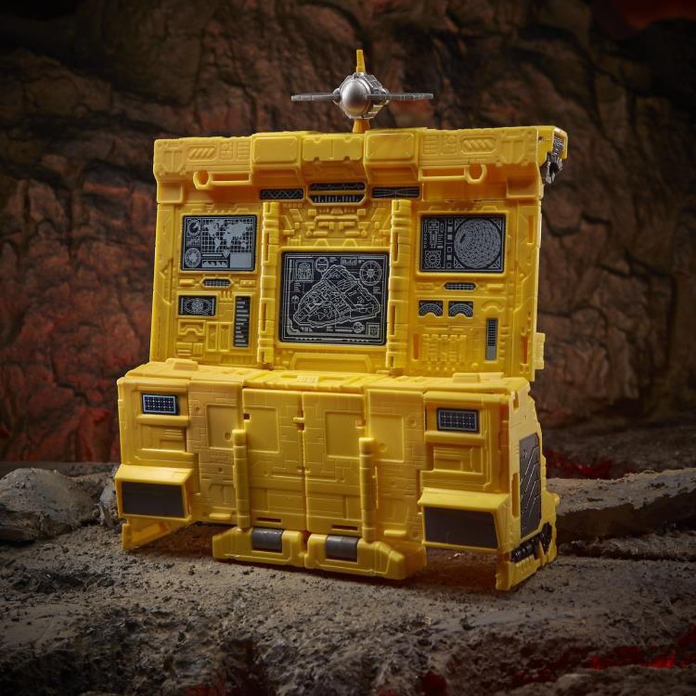 Transformers War for Cybertron: Kingdom Titan WFC-K30 Autobot Ark