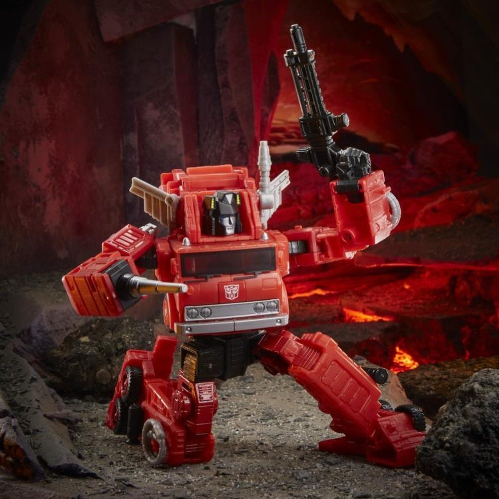 Transformers War for Cybertron: Kingdom Voyager Inferno toysmaster
