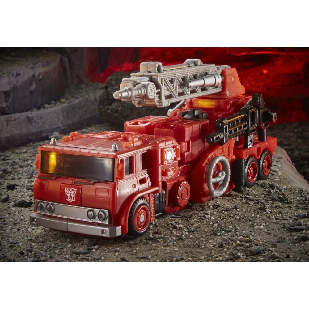 Transformers War for Cybertron: Kingdom Voyager Inferno toysmaster