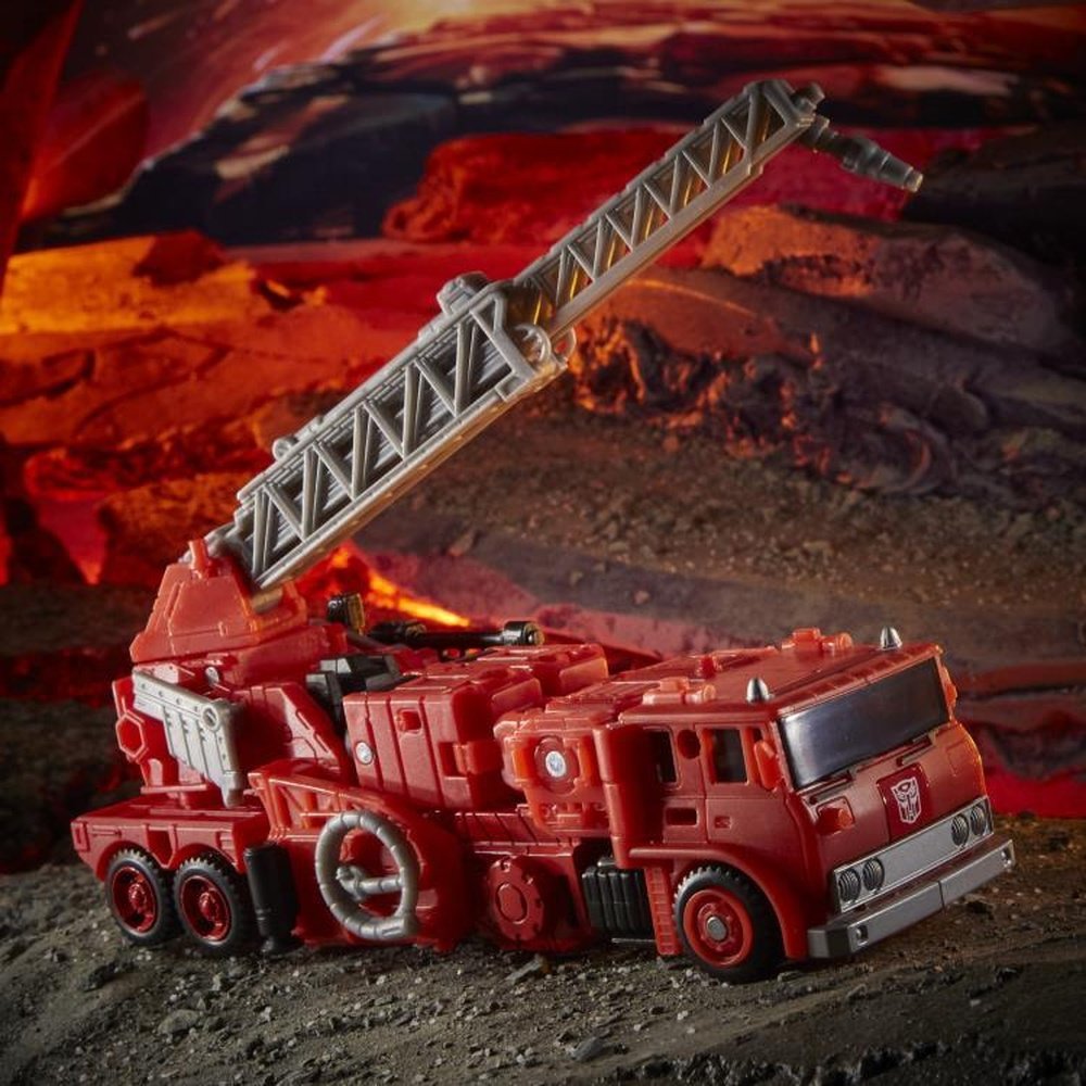 Transformers War for Cybertron: Kingdom Voyager Inferno toysmaster