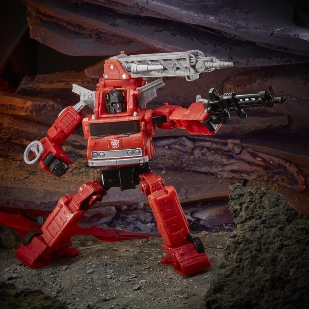Transformers War for Cybertron: Kingdom Voyager Inferno toysmaster