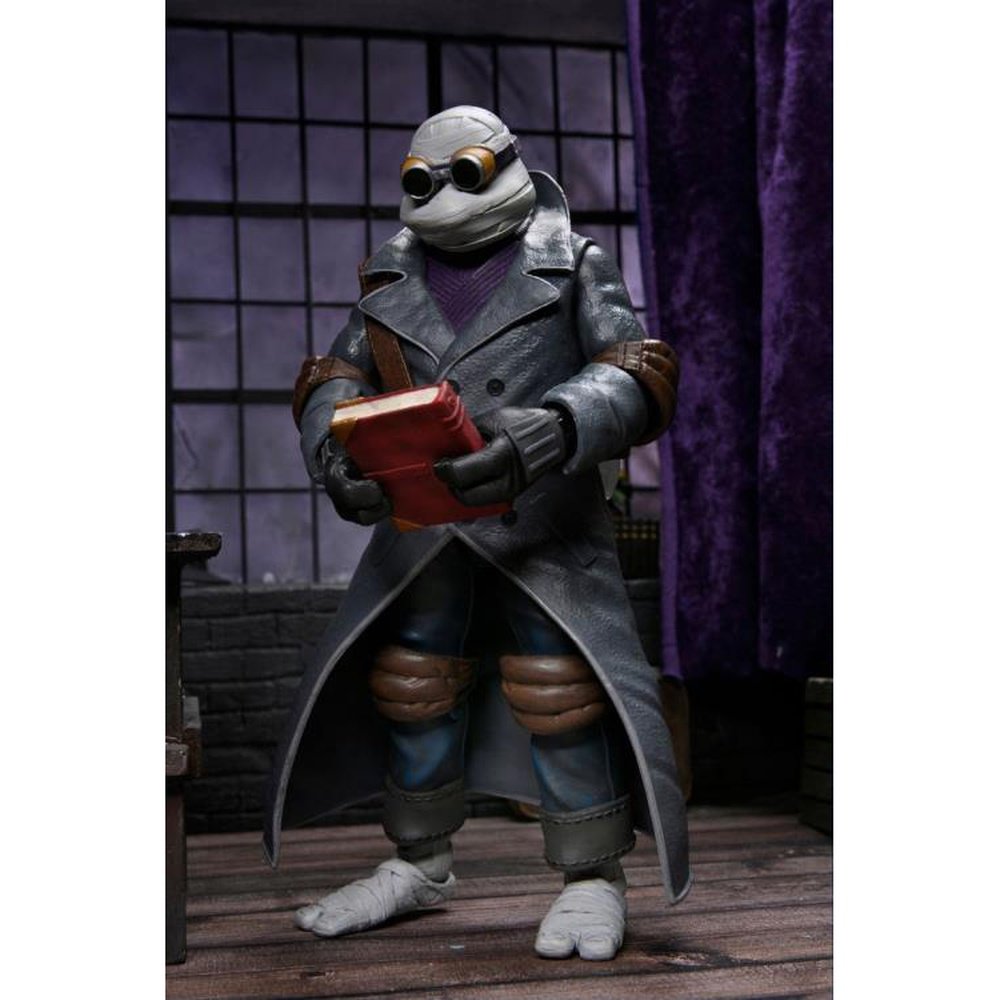 Universal Monsters x TMNT Ultimate Donatello as The Invisible Man