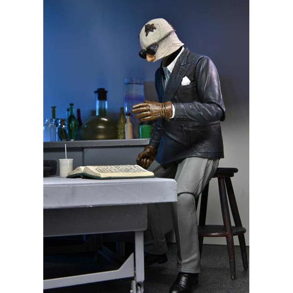 Universal Monsters Ultimate Invisible Man